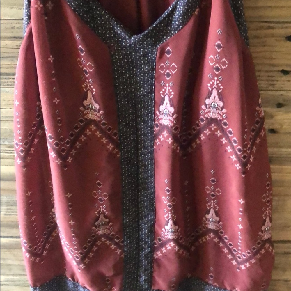 Tank - Picture 3 of 3